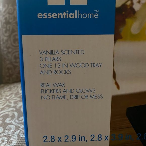 Decorative Tray w/ 3 Flameless candles - Picture 3 of 9